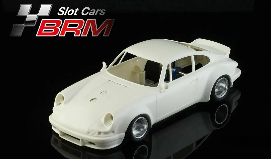 BRM214 PORSCHE 911 – FULL WHITE KIT preassembled with aluminum chassis – front CAMBER system BRM214 PORSCHE 911 – FULL WHITE KIT preassembled with aluminum chassis – front CAMBER system