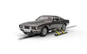 C4239 James Bond Aston Martin V8 The Living Daylights