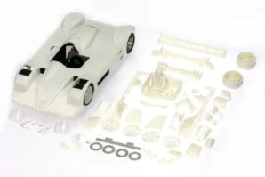 AR-1002D 1:32scale BMW V12 LMR White Racing Kit inc RT-3 chassis