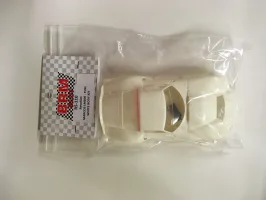 RS-110 1:32 scale Marcos LM600 White body kit
