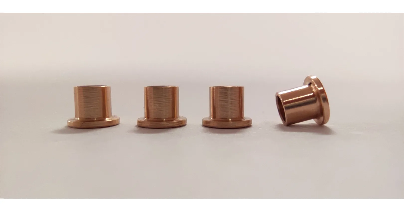 S-142 Brass adapter for ball bearings from 3mm axle to 3/32” axle (x4)